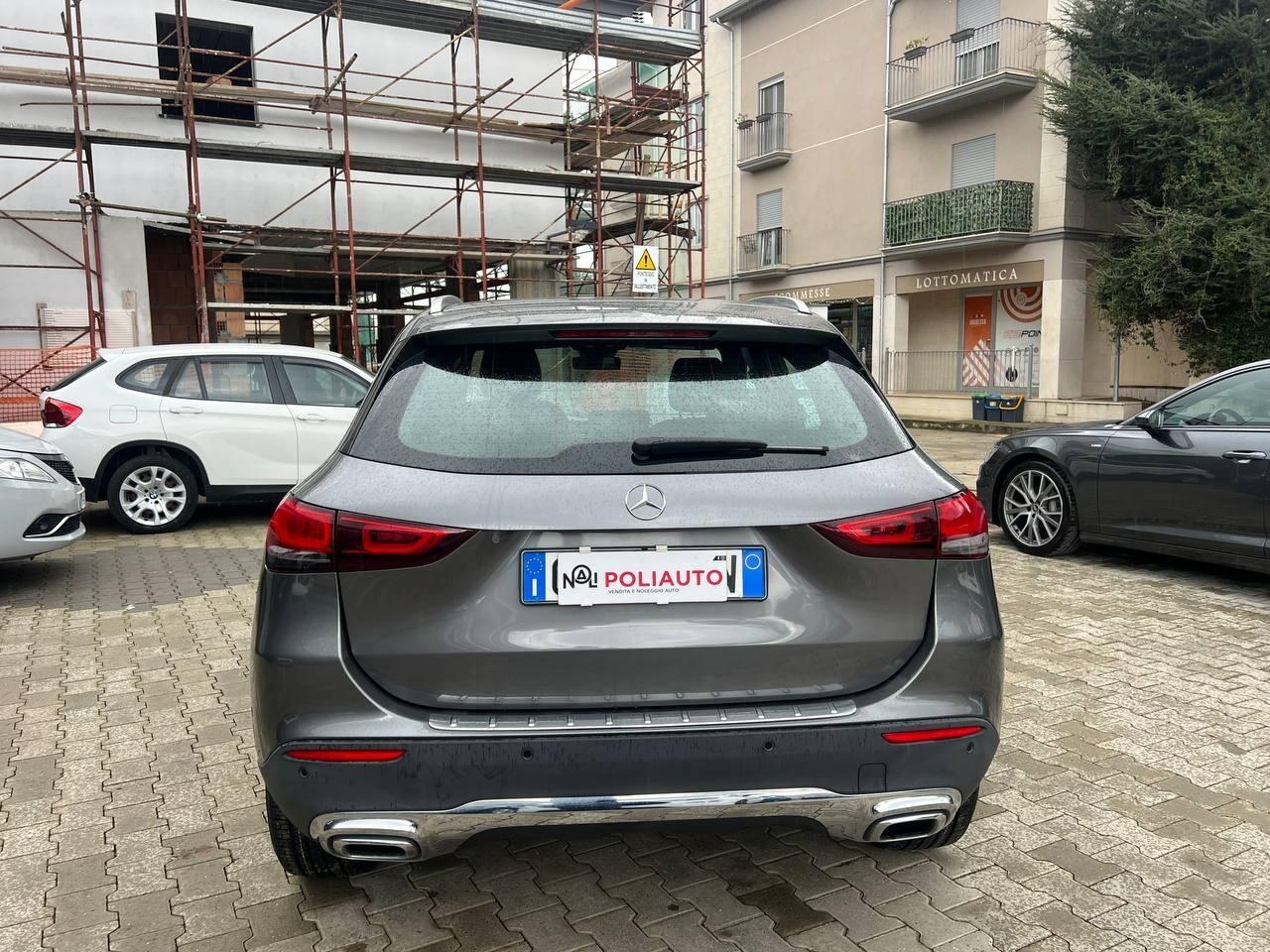 Mercedes-Benz GLA 200