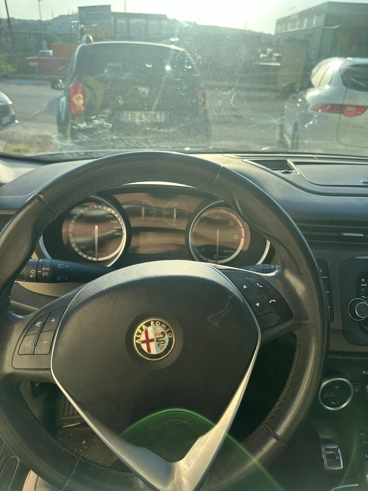 Alfa Romeo Giulietta 1.6 D 130.000km 2014 EXCLUSIVE