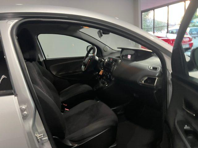 LANCIA Ypsilon 1.2 69 CV 5 porte Platinum Ecochic GPL