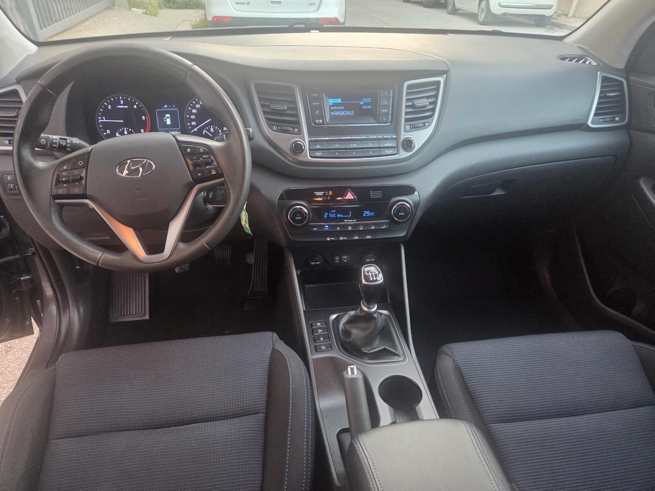 HYUNDAI TUCSON 1.7 CRDI 115 CV ANNO 2015 KMCERTIF