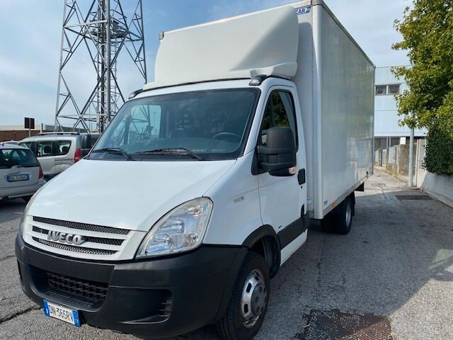 Iveco Daily 35C15 3.0 Hpi PL-RG Cabinato