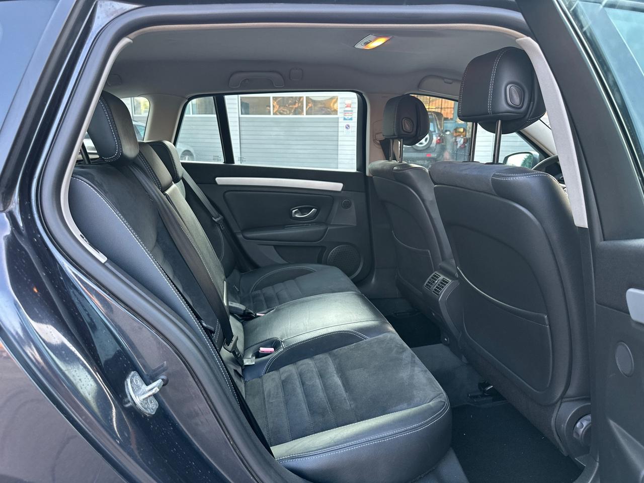 Renault Laguna 2.0 dCi SporTour soli 130mila km