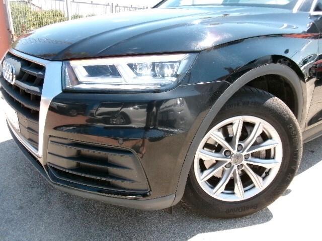 Audi Q5 2.0 TDI 150 CV Business Sport