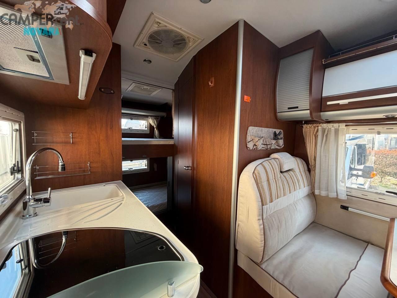 Elnagh PRINCE 47 - MANSARDATO LETTI MAXI IN CODA