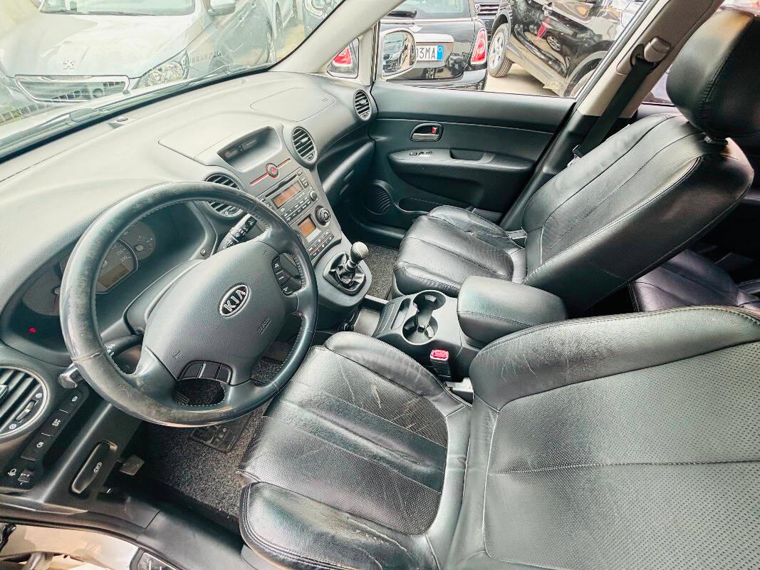 Kia Carens Kia Carens 2.0 crdi 16v vgt EX Class 7 POSTI