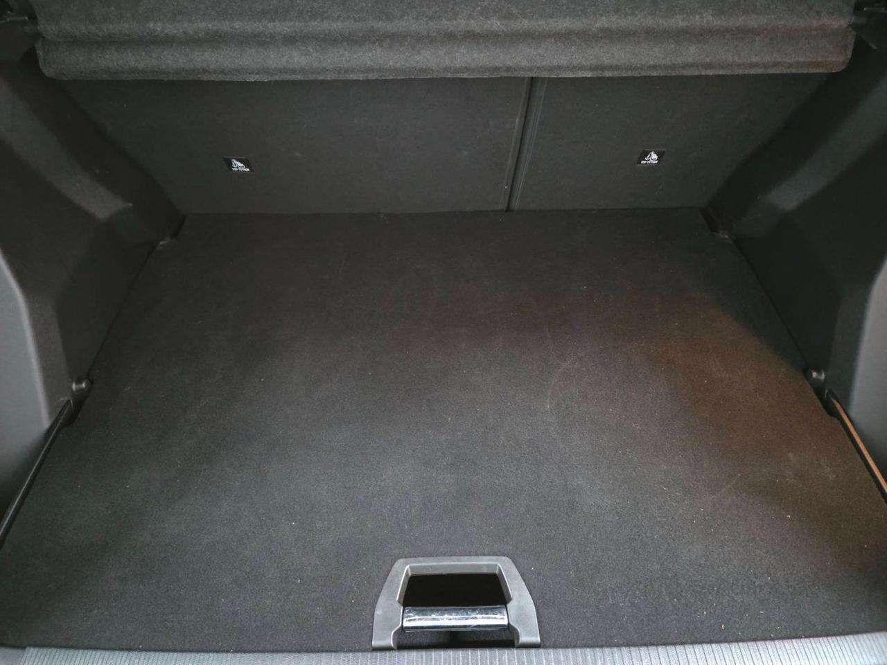 Peugeot 2008 Hybrid 145 e-DCS6 GT