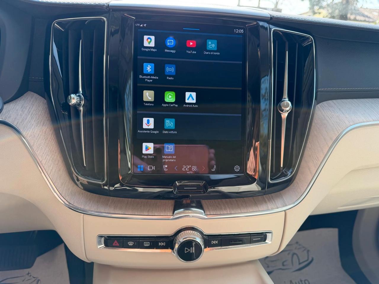 Volvo XC 60 XC60 B4 (d) AWD Geartr. Inscription Pilot Assist II