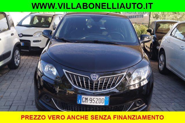 LANCIA Ypsilon 1.0 FireFly 5 porte S&S Hybrid Silver