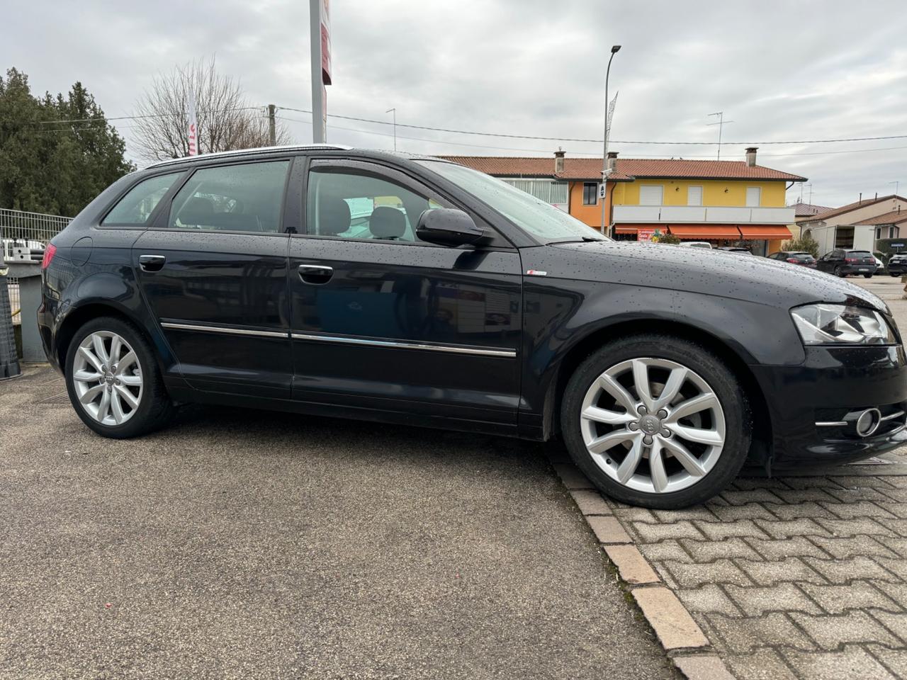 Audi A3 1.6 TDI 105 CV CR Ambition