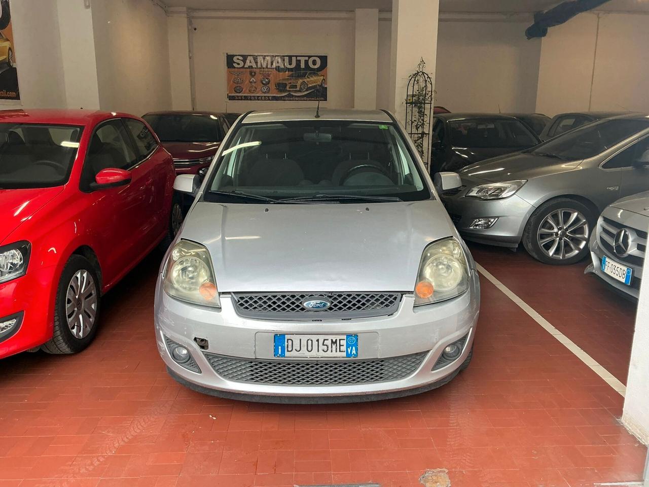 Ford Fiesta 1.2 16V 5p. Ghia