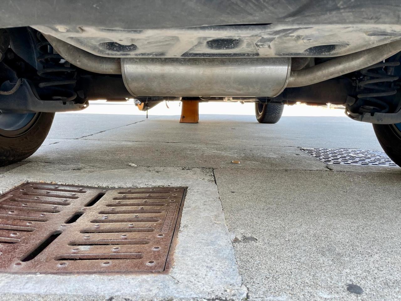 Peugeot 2008 PureTech 100 S&S Allure 2023 **VEICOLO SINISTRATO***VA IN MOTO