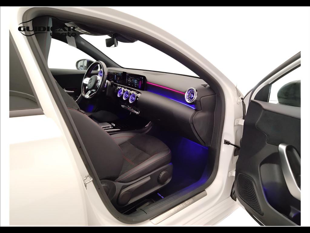 Mercedes-Benz Classe A - W177 2018 - A 180 d Premium auto