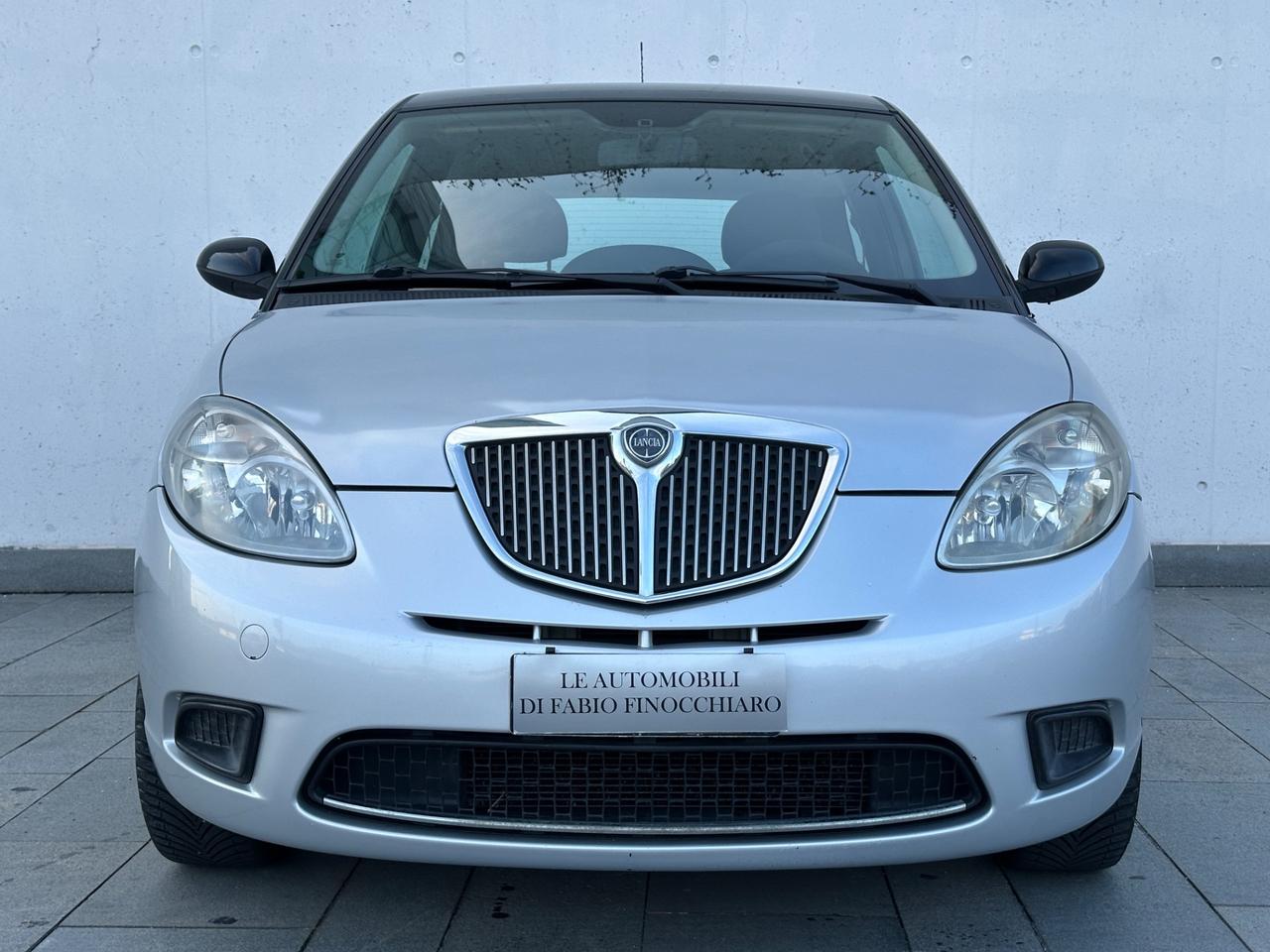 Lancia Ypsilon 1.2 Neopatentati