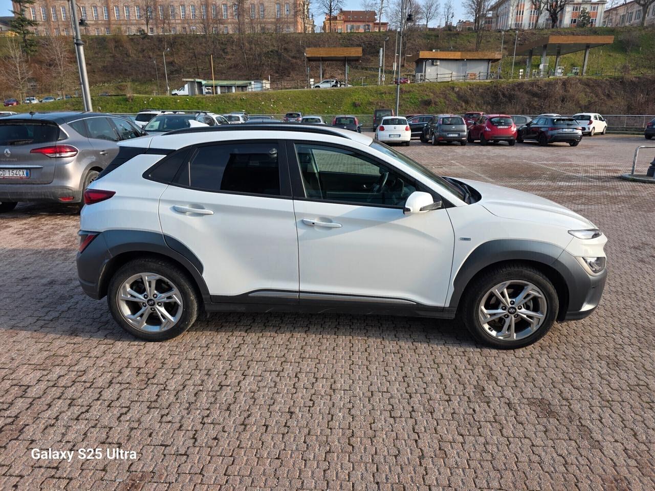 Hyundai Kona 1.0 T-GDI Hybrid 48V iMT Business