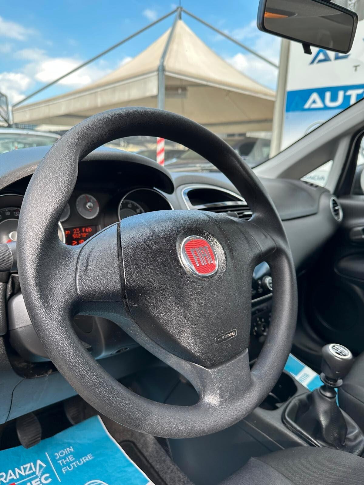 Fiat Punto 1.2 8V 5 porte Street - NeoPatentati