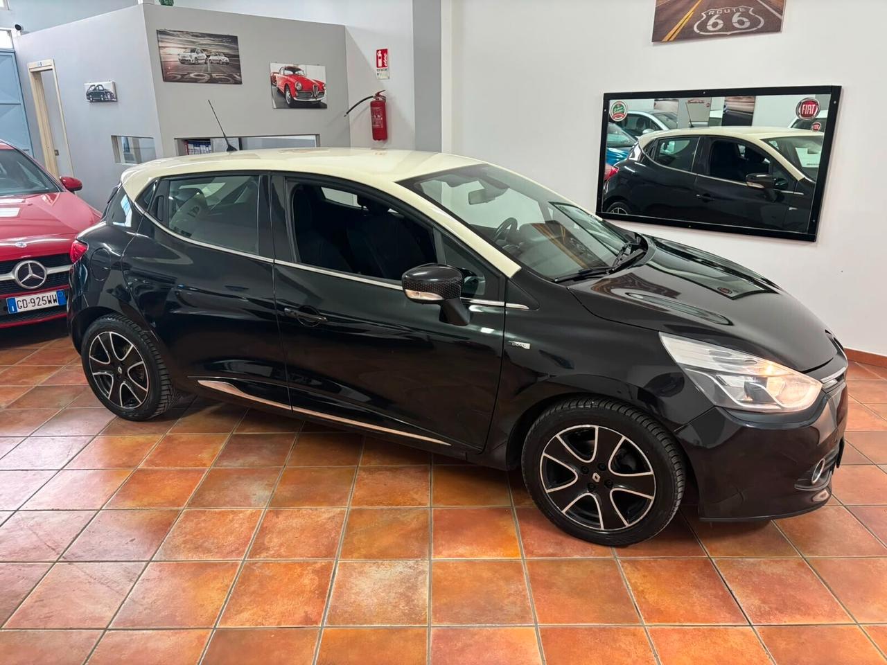 RENAULT CLIO 2016 BI-COLORE AUTOMATICA 1.5 DIESEL