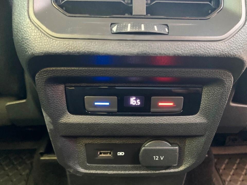 Volkswagen Tiguan 2.0 TDI SCR R-LINE 150 CV COOKPIT-CARPLAY-LED-CAM