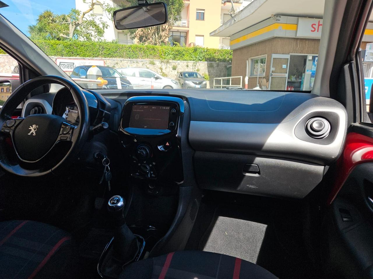 Peugeot 108 PureTech 82 5 porte Allure