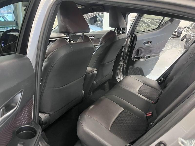 Toyota C-HR C-HR 1.8 Hybrid E-CVT Lounge
