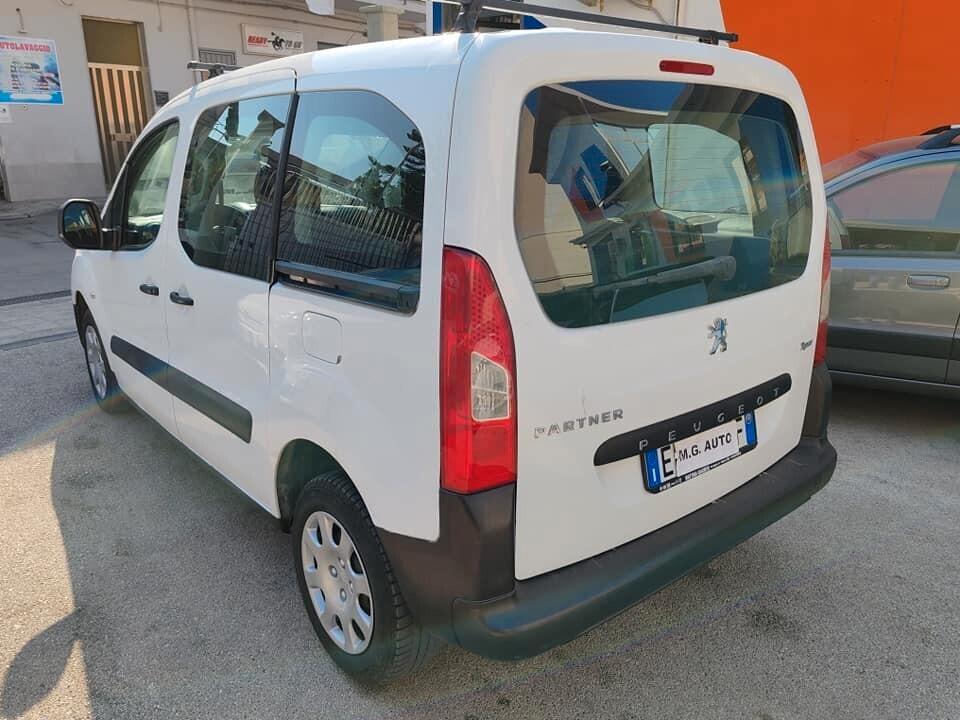 PEUGEOT PARTNER 5 POSTI