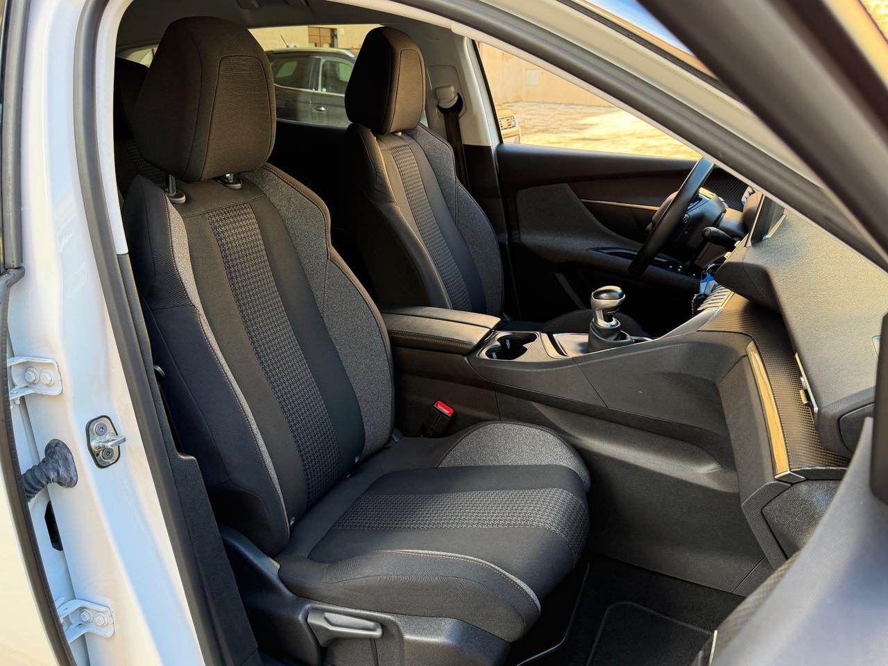 Peugeot 3008 BlueHDi 130 S&S Business