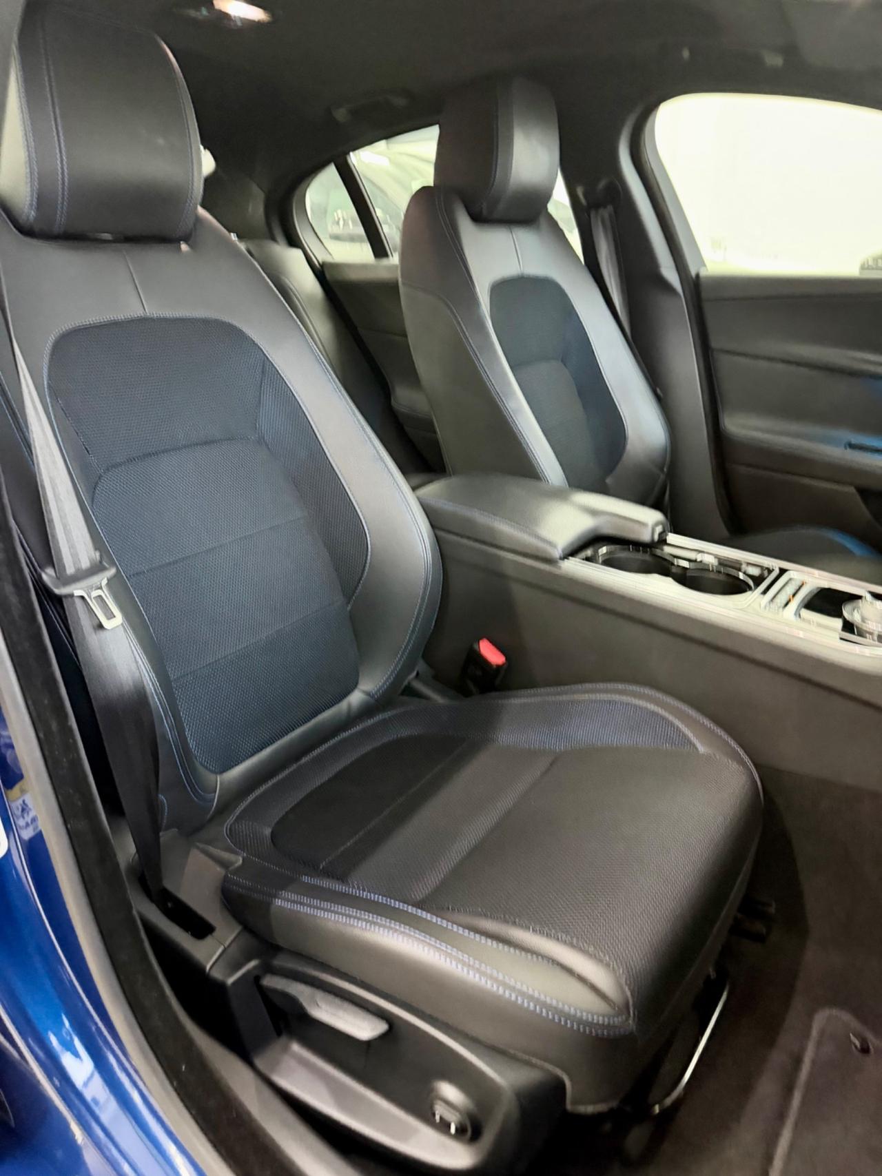 Jaguar XE 2.0 180CV R-Sport FINANZIABILE