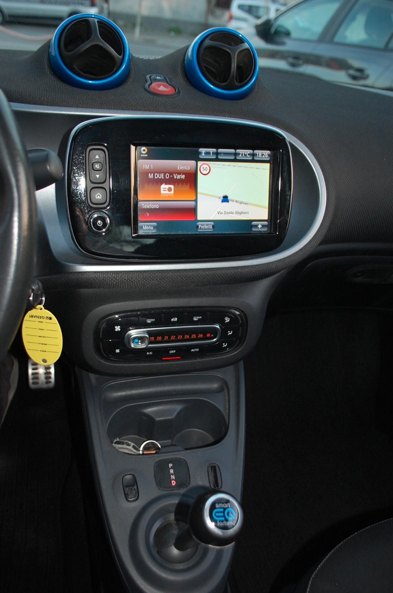 smart forTwo EQ Brabus Style my19 Uff Italy Lega Tetto Led