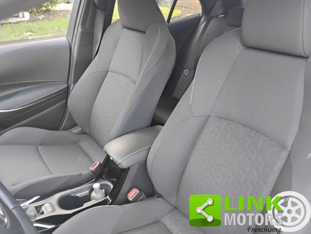 TOYOTA Corolla 1.8 Hybrid Style E-CVT