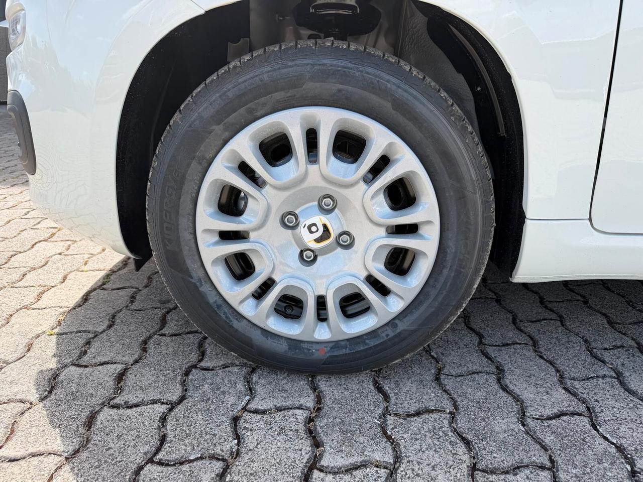 Fiat Panda Pandina 1.0 FireFly 65 CV Hybrid Icon