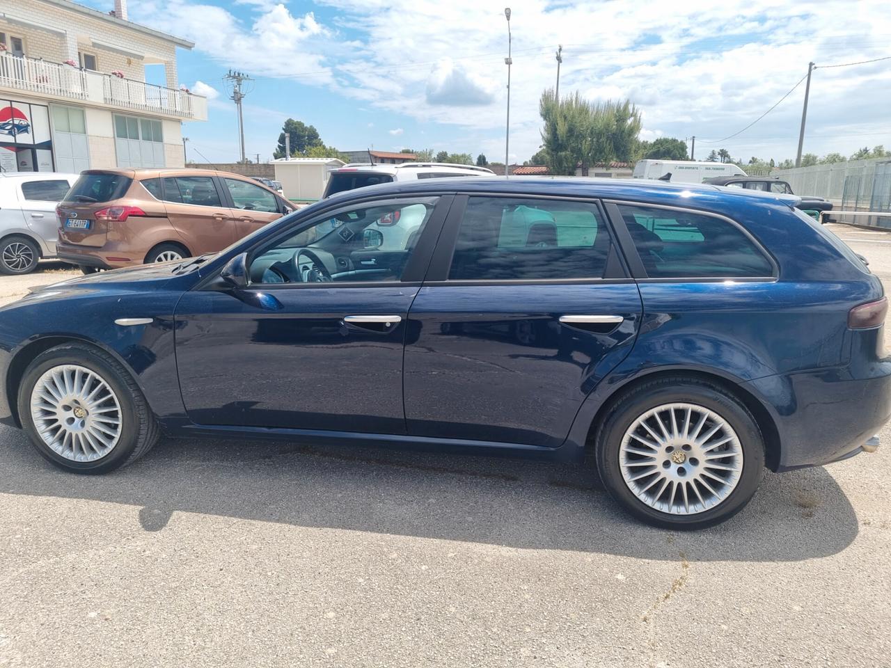 Alfa Romeo 159 1.9 JTDm 16V Sportwagon Exclusive