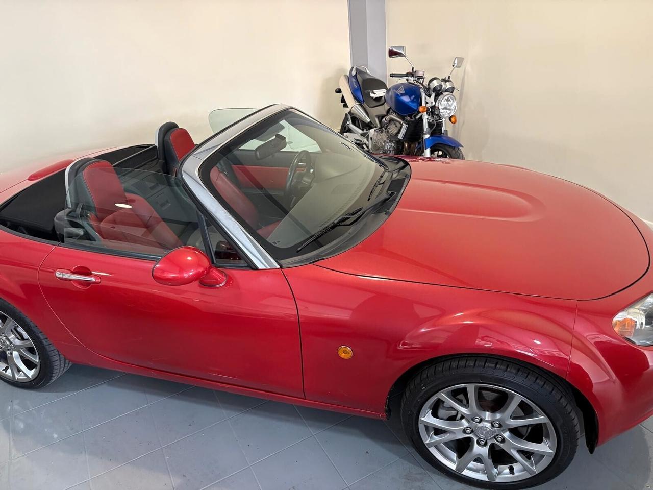 Mazda MX-5 Roadster 2.0L 16V 3rd Generation