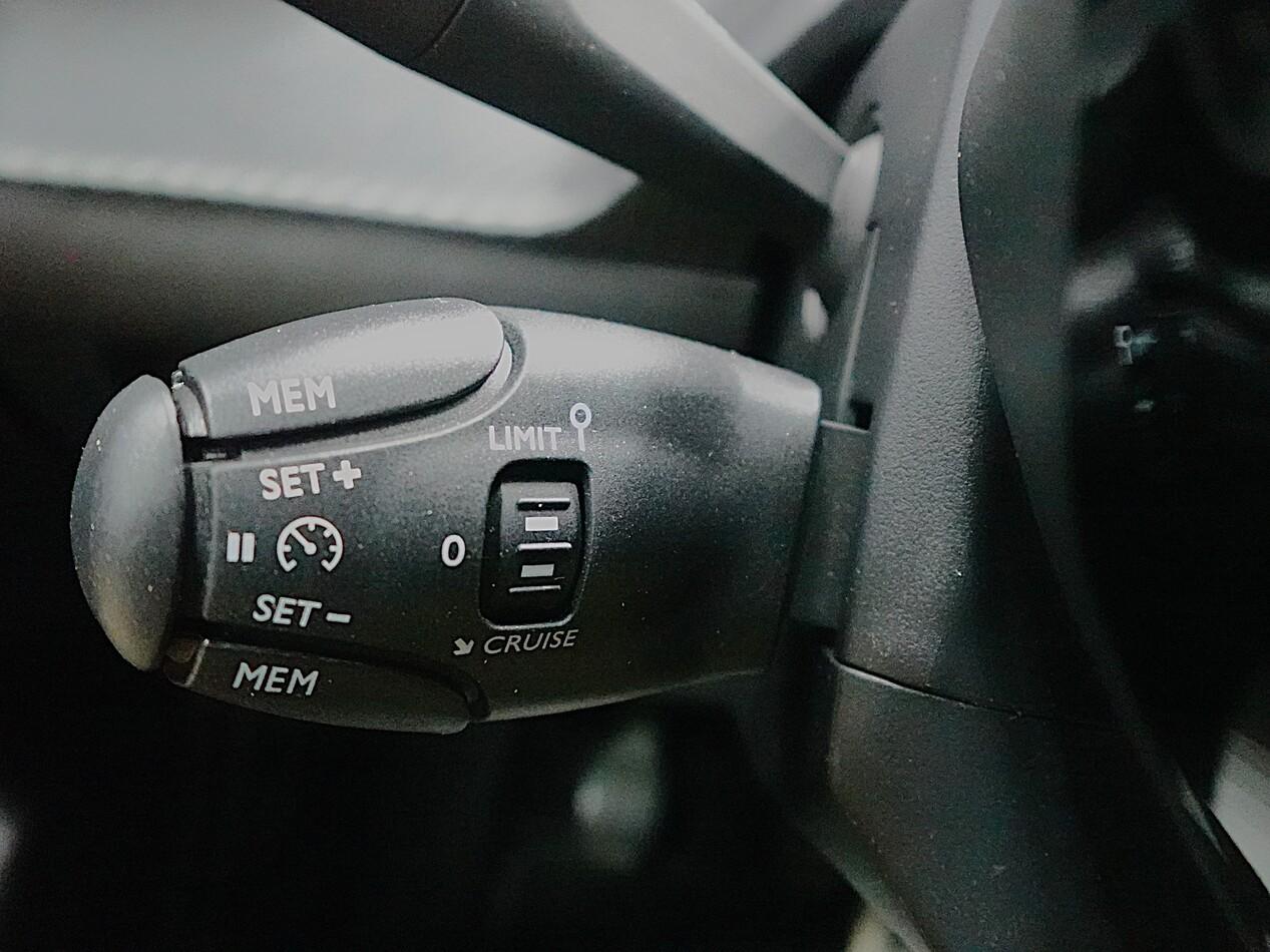 Peugeot 208 1.5 BlueHDI 102 CV ACTIVE