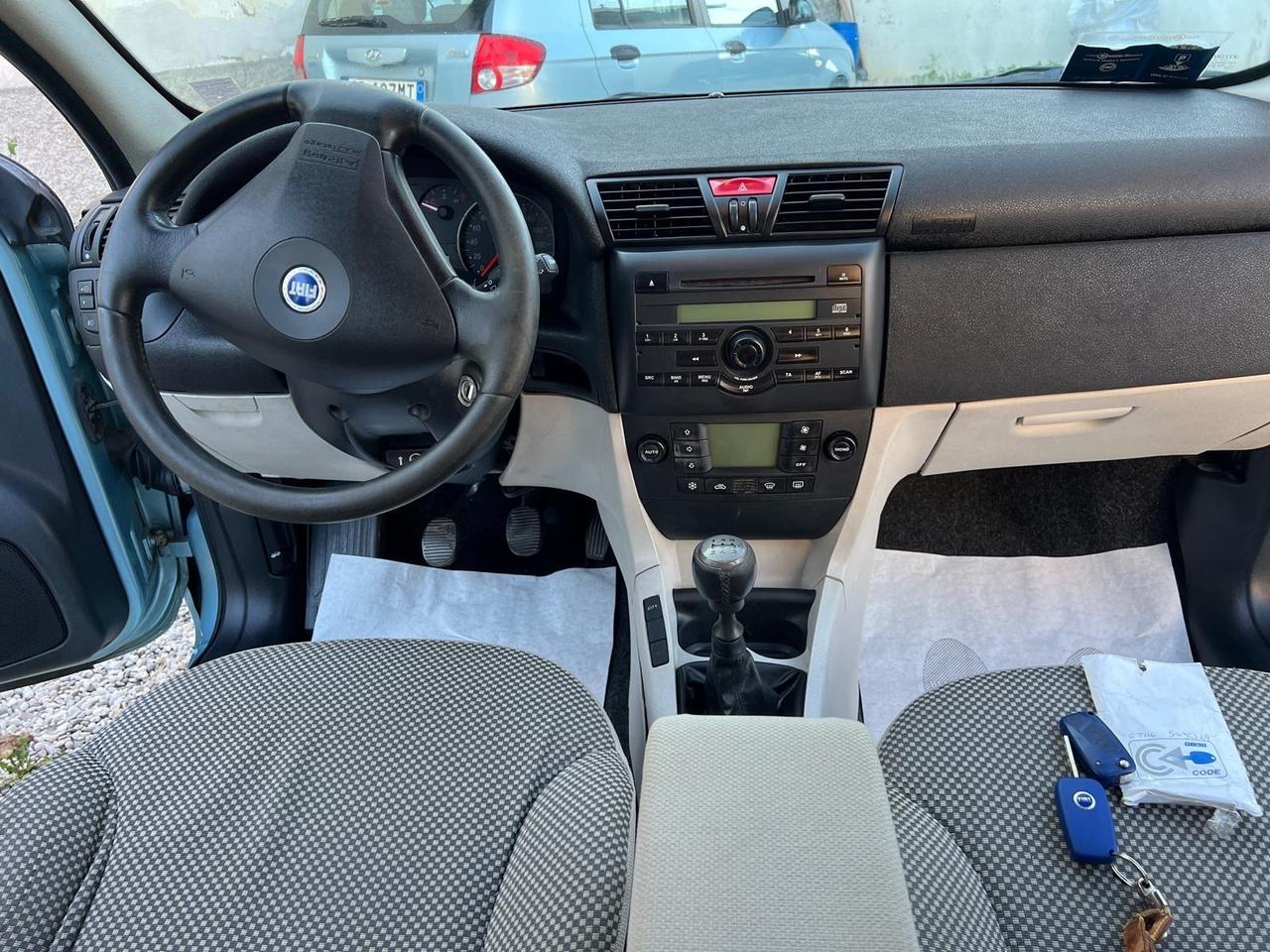 Fiat Stilo 1.6i 16V 5 porte Dynamic