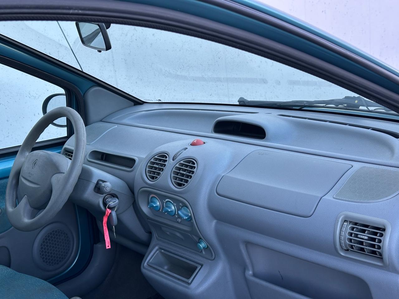 Renault Twingo 1.2i cat Authentique Neopatentati