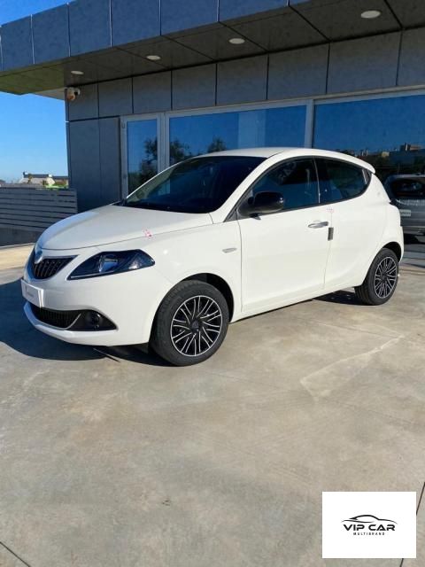 LANCIA - Ypsilon -  1.2 69 CV 5p. GPL Ecochic Silver