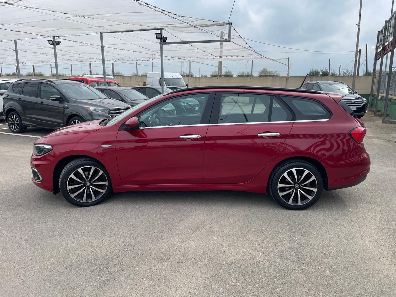 Fiat Tipo 1.3 Mjt 95CV SW Lounge-NAVIGATORE-RETROCAMERA