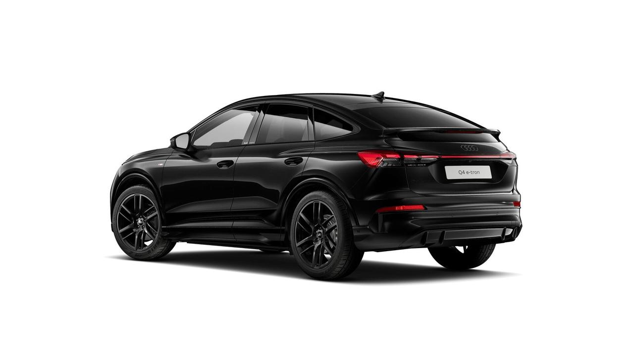 AUDI Audi Q4 Sportback S line e-tron performance 210,00 kW