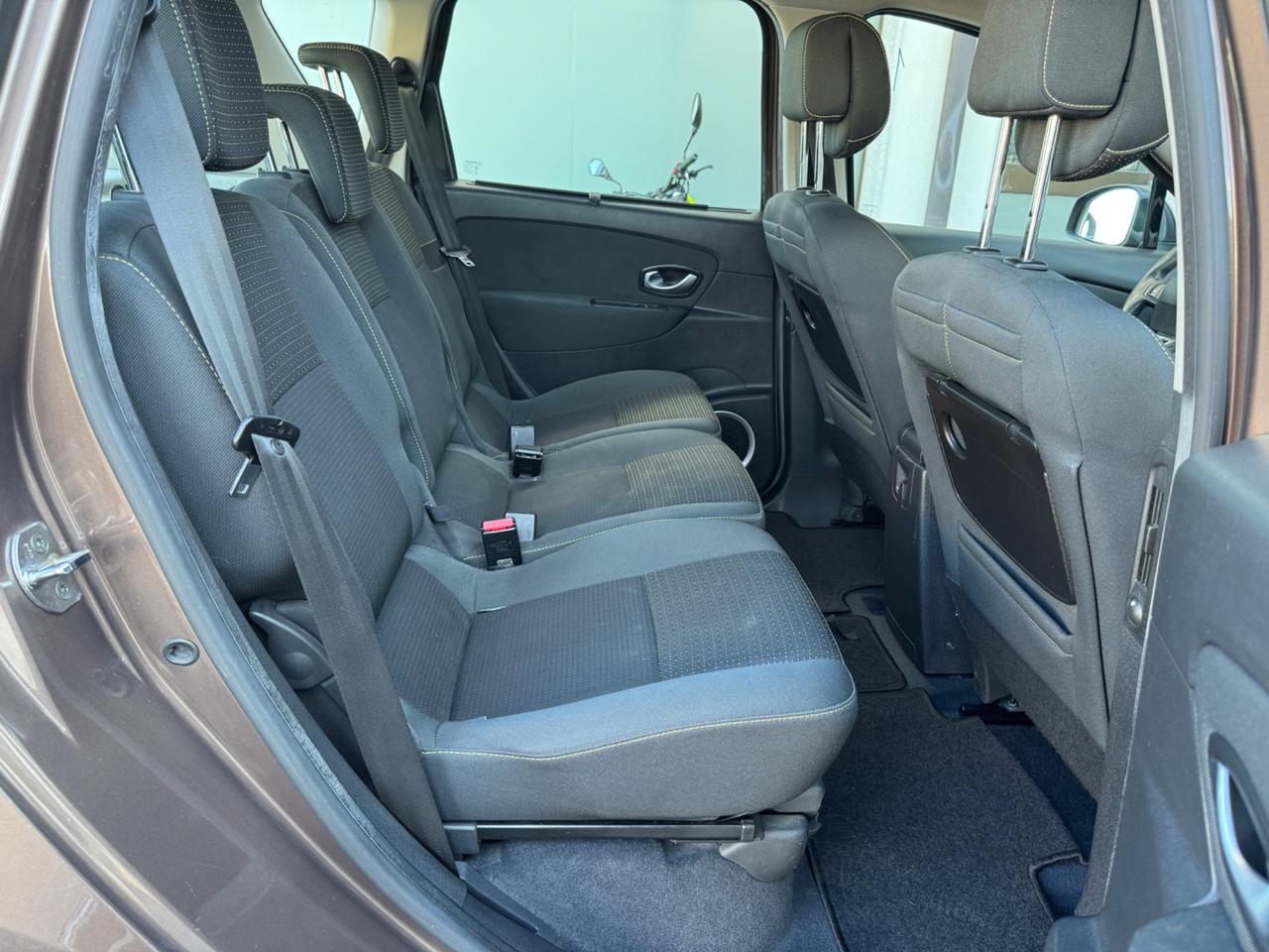 Renault Scenic X-Mod 1.5 dCi 110CV Luxe