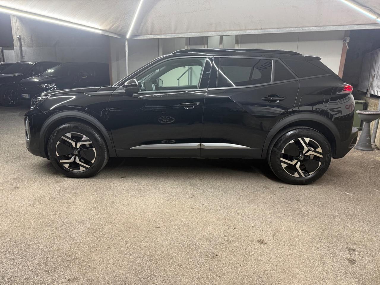 Peugeot 2008 BlueHDi 130 S&S EAT8 Allure