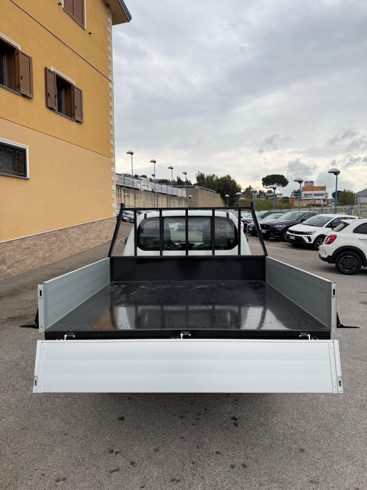 Mitsubishi L200 2.5 DI-D/178CV 2014