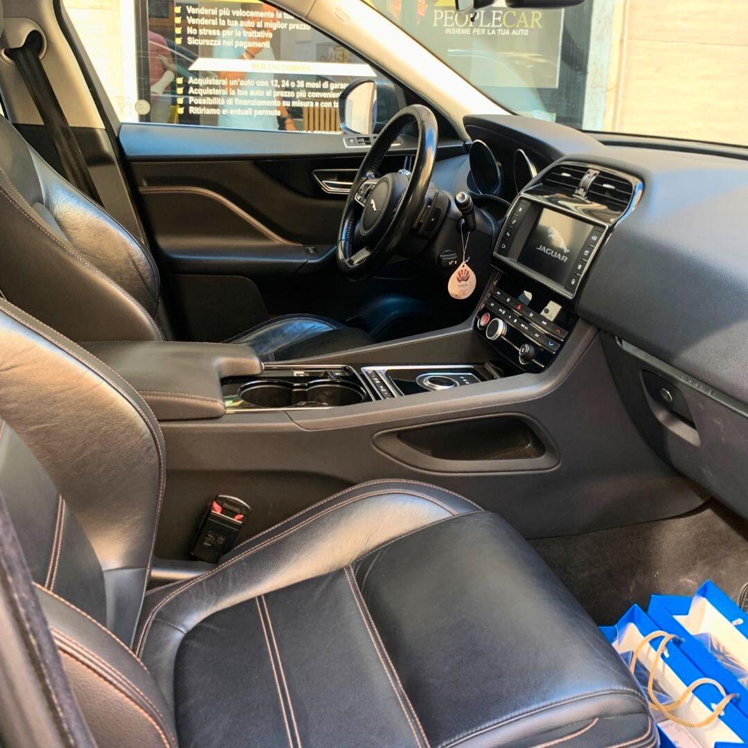 Jaguar F-Pace 2.0 D 180 CV AWD Prestige