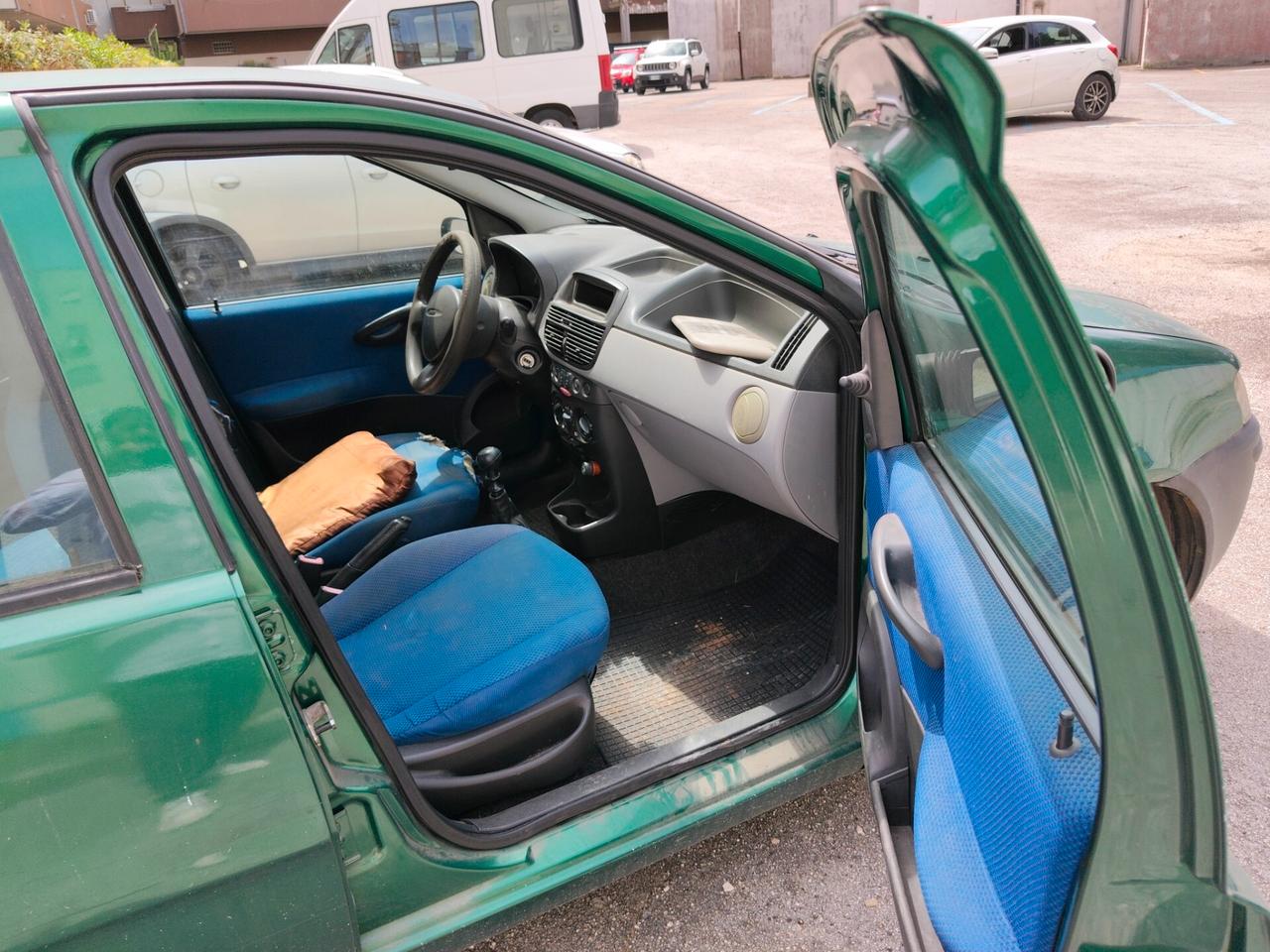 OCCASIONE PREZZO AFFARE VENDO BELLISSIMA FIAT PUNTO 1200 BENZINA