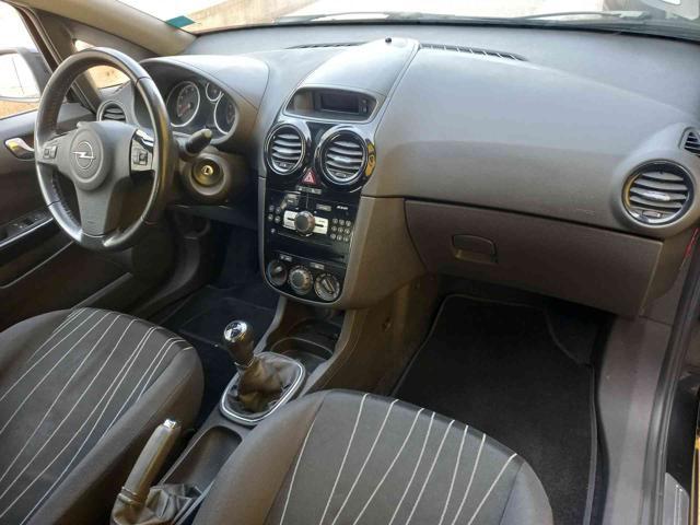 OPEL Corsa 1.2 5 porte Edition ok neopatentati