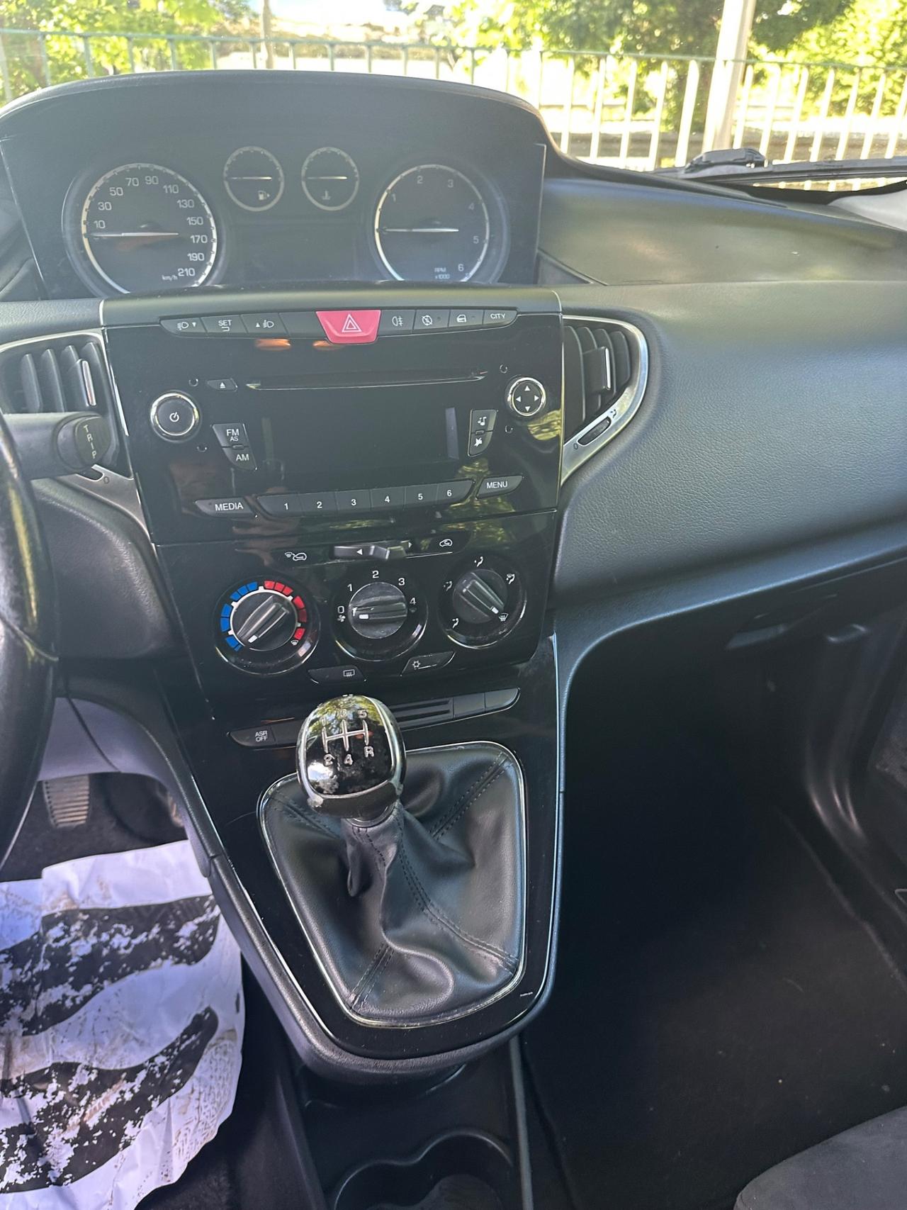 Lancia Ypsilon 1.3 MJT 16V 95 CV 5 porte S&S Platinum