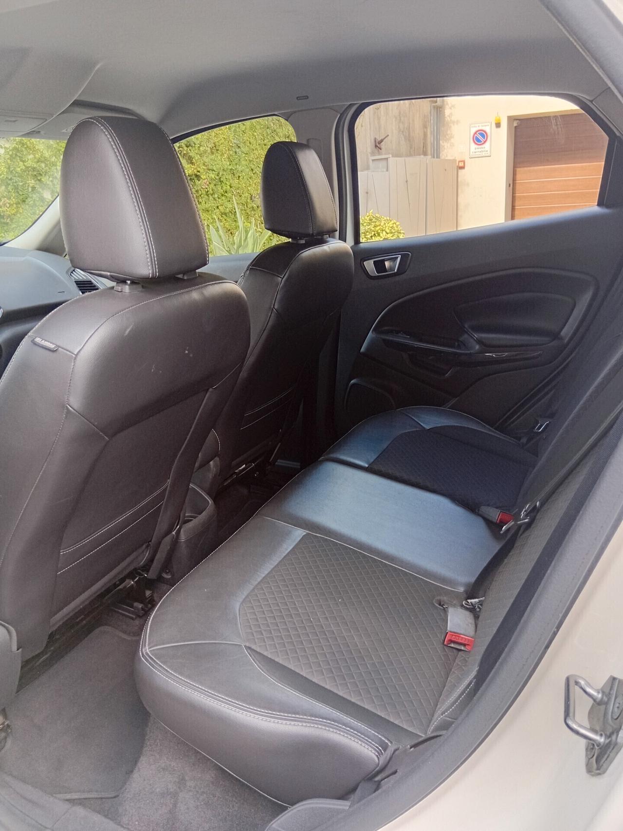 Ford EcoSport 1.5 110 CV Titanium MANEGGEVOLE NELLA GUIDA