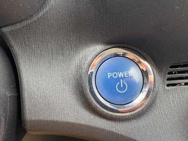 TOYOTA Yaris 1.5 Hybrid 5 porte AUTOMATICA OK NEOPATENTATI