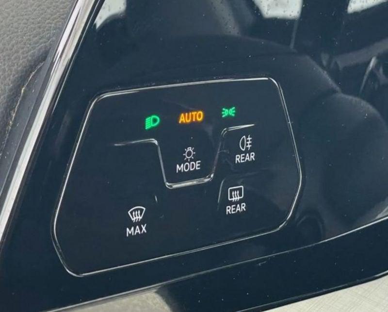 Volkswagen Golf Variant 2.0 TDI SCR 85kW Life DSG