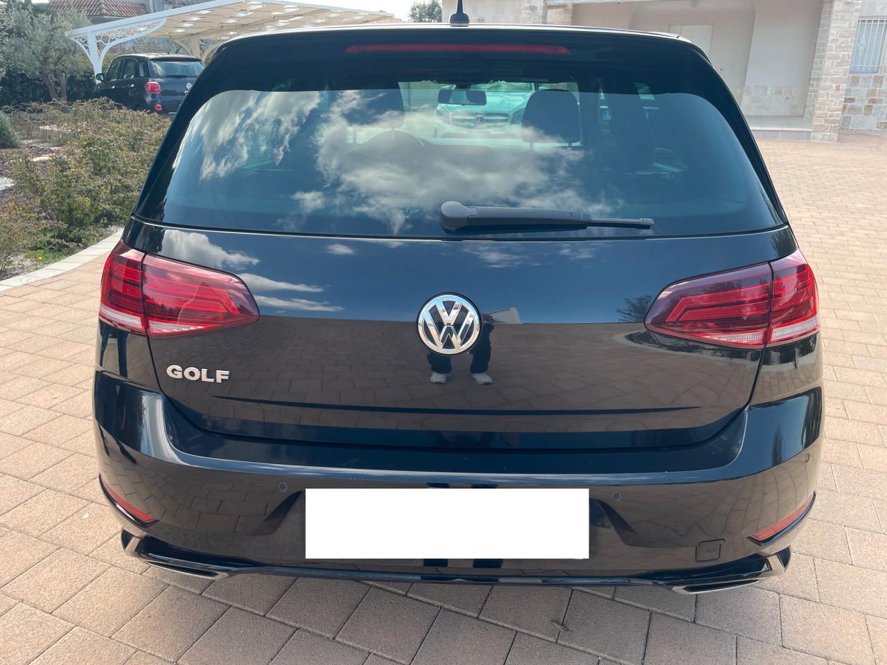 Volkswagen Golf 1.6 TDI 116 SPORT "R LINE" FINANZIABILE