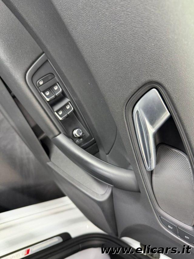 AUDI A1 SPB 1.0 TFSI ultra Admired