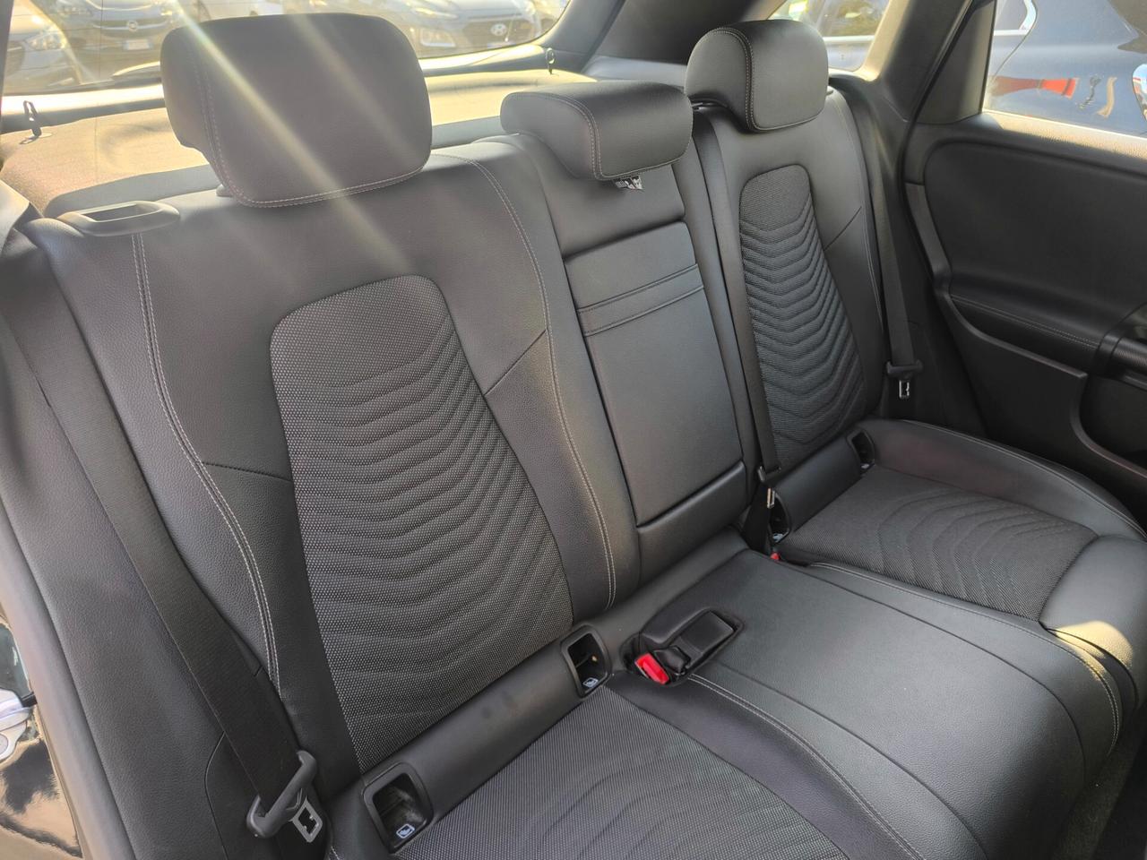 Mercedes-benz B 180 B 180 d Automatic Business Extra